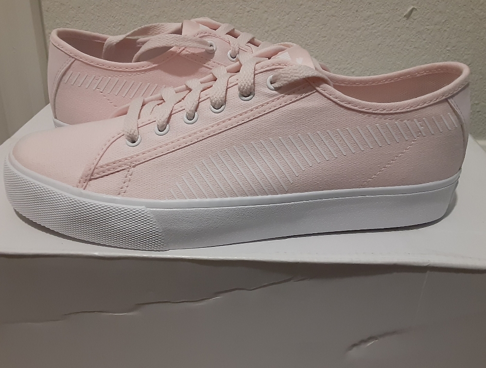 Puma - Picture 2 of 4